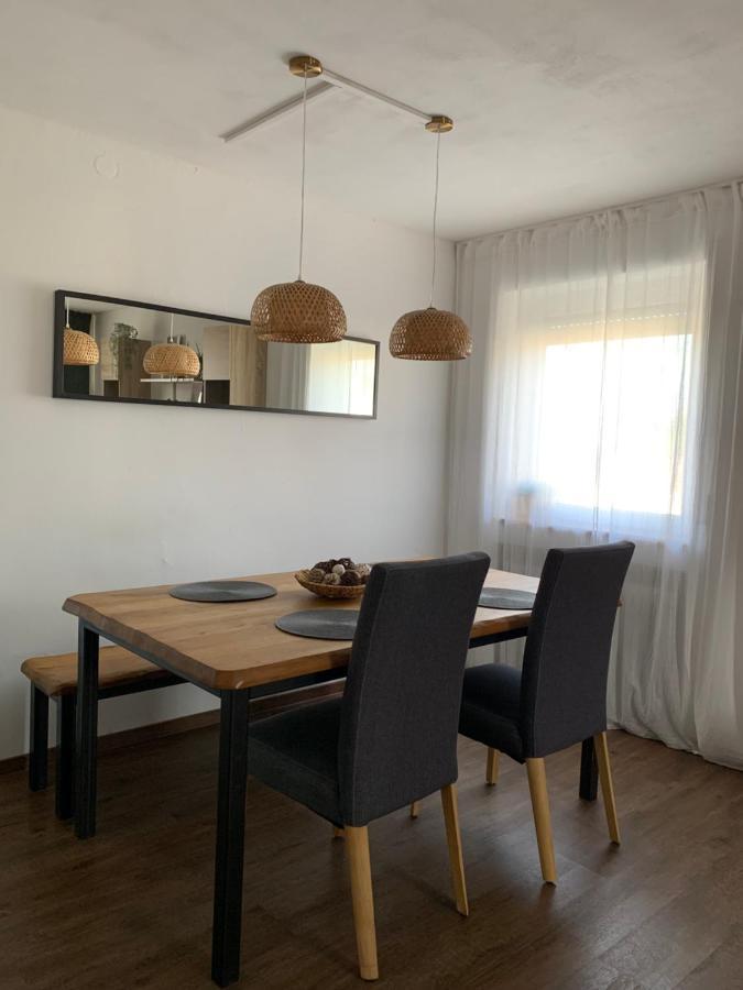 Gemuetliches & Schoenes Apartment イヘンハウゼン エクステリア 写真